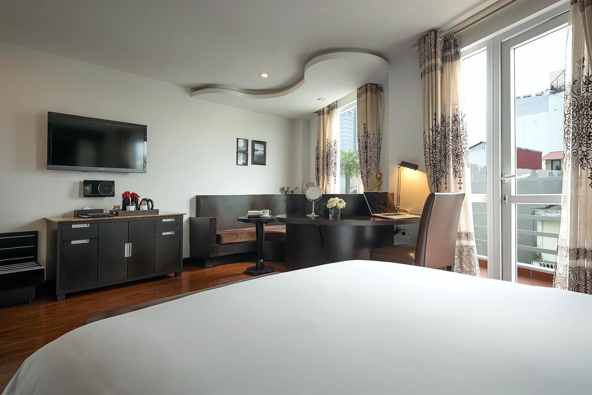 Executive Suite,1244342047:JPEG