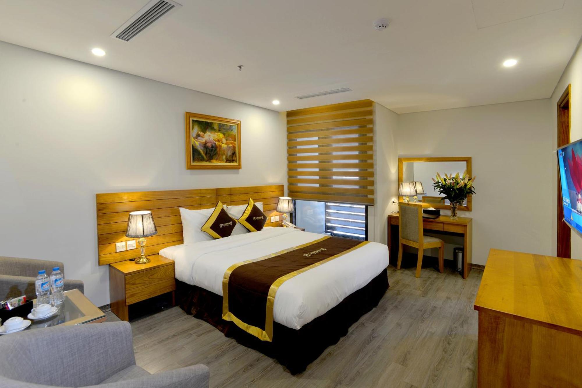 Deluxe Room,827917832:JPEG
