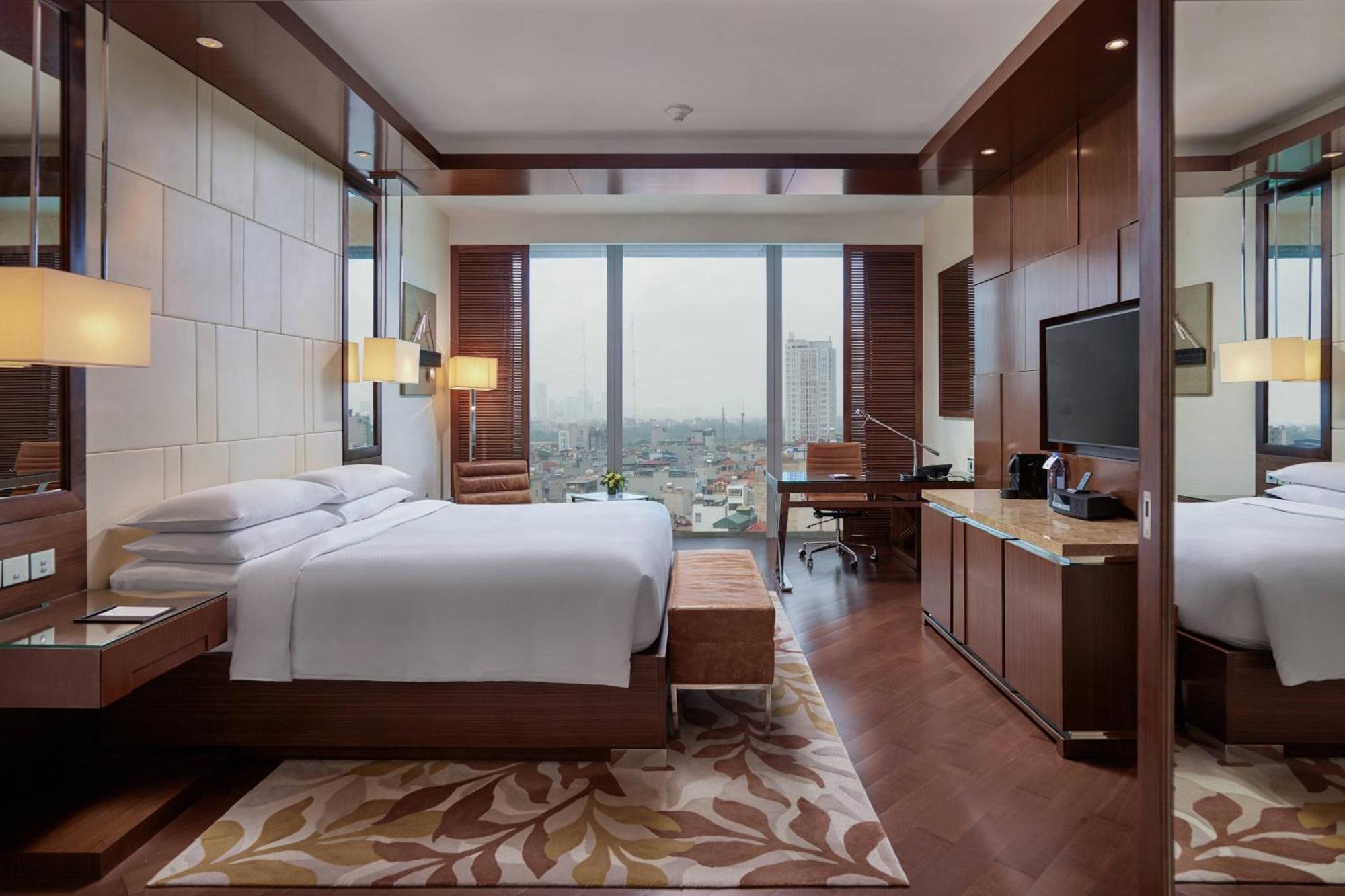Deluxe King, Guest room, 1 King,1550233678:JPEG