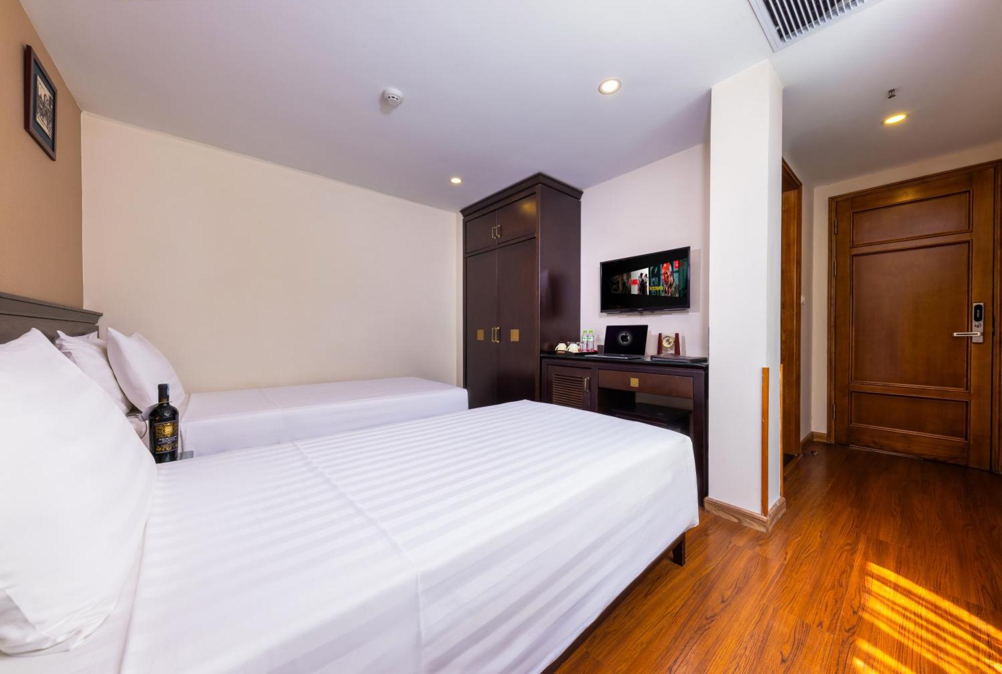 Deluxe Double or Twin Room,1552427764:JPEG