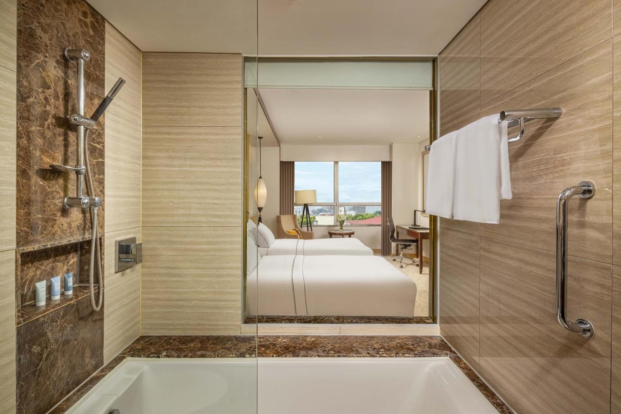 Deluxe Room,1516312942:JPEG